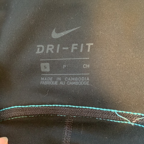 Nike Dri Fit Blue Tiger Icon Clash Sports Bra with Matching Full Length Pants - Picture 7 of 8